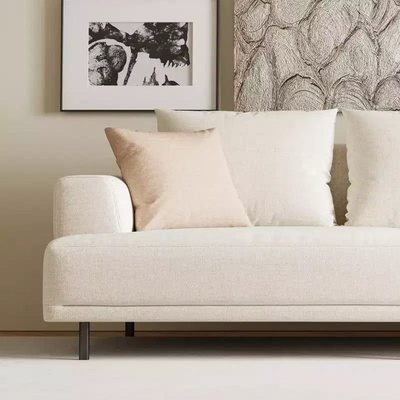 Canapé moderne en tissu coton-lin respirant, structure en bois massif, coussin d'assise en éponge haute élasticité, beige clair