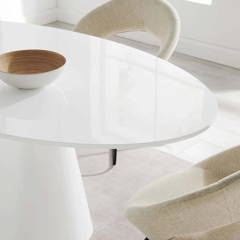 Fournir une table de salle à manger ovale 75